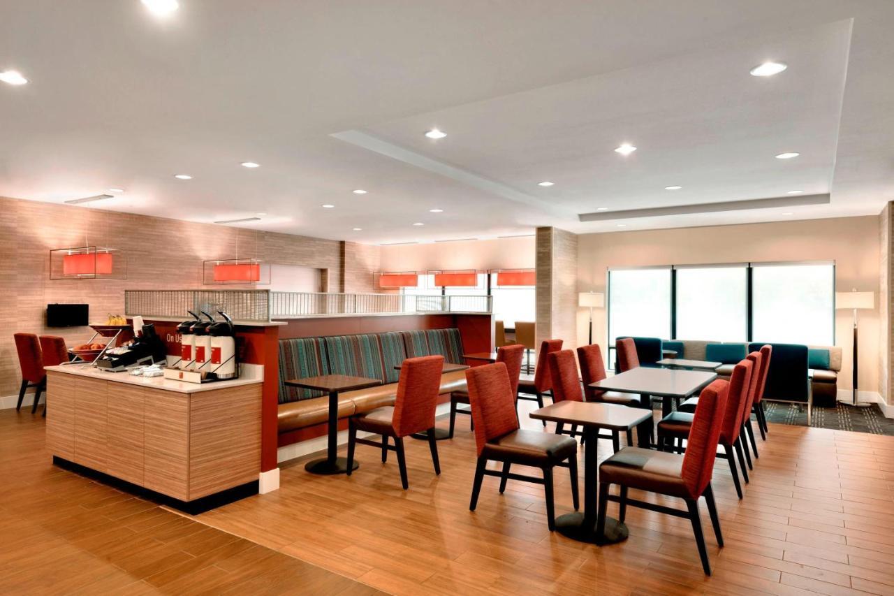 Towneplace Suites By Marriott Pittsburgh Airport/Robinson Township Exteriör bild