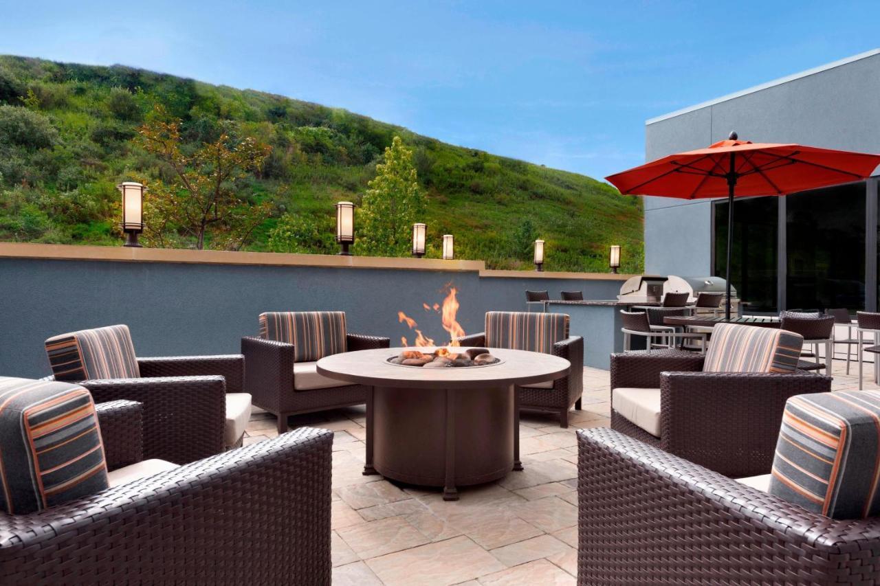 Towneplace Suites By Marriott Pittsburgh Airport/Robinson Township Exteriör bild