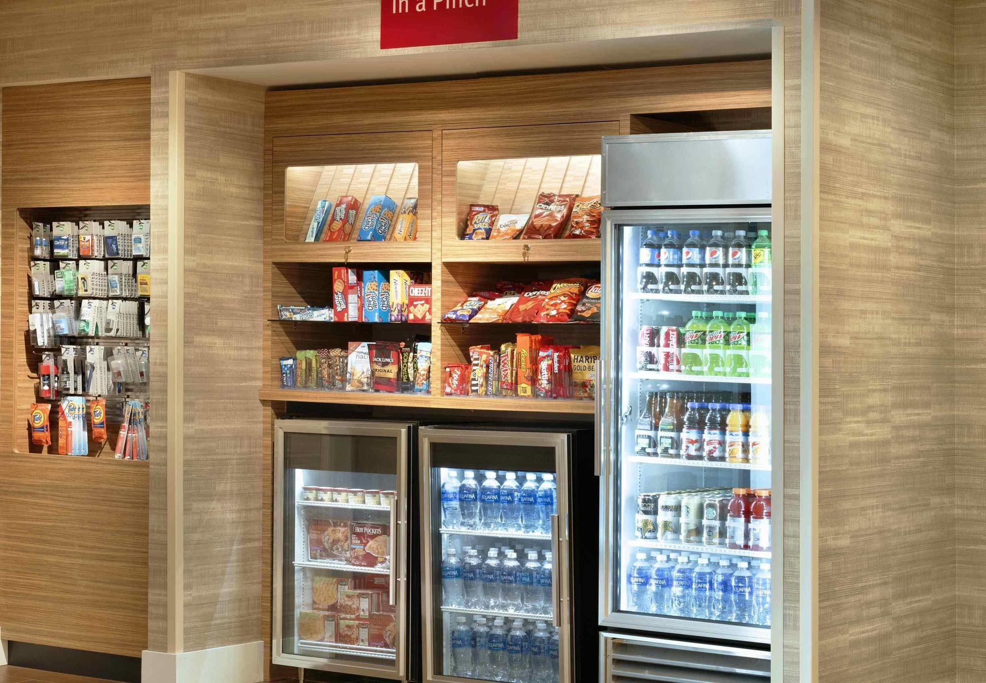 Towneplace Suites By Marriott Pittsburgh Airport/Robinson Township Exteriör bild